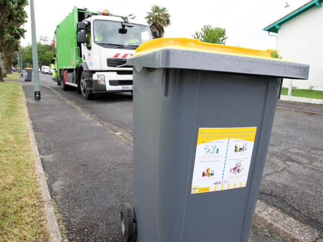 escroquerie de réparation des bacs poubelles